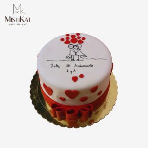 Torta pareja enamorada para aniversario personalizada por mistikat pasteleria en tacna