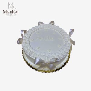 Torta vintage con lazos blancos personalizado por mistikat pasteleria en tacna