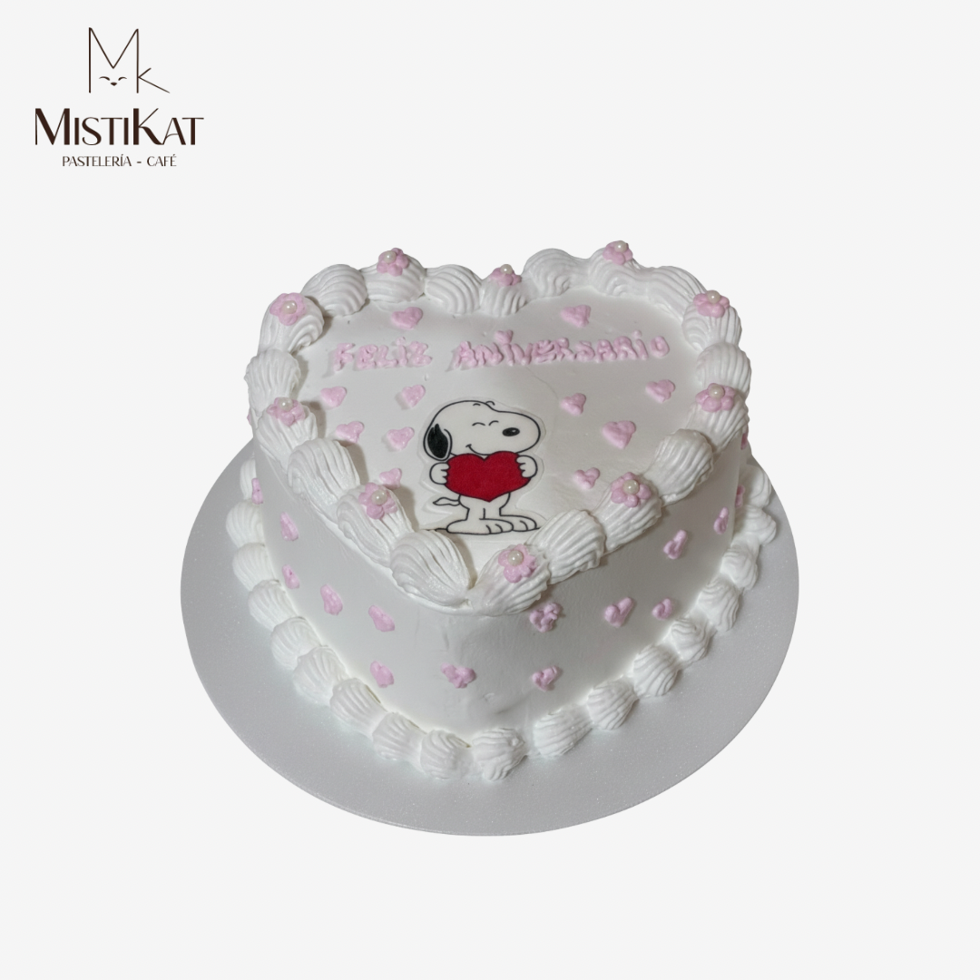 torta de snoopy para aniversario realizado en mistikat pasteleria en tacna