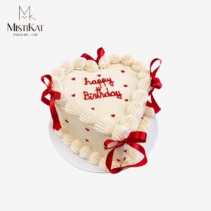 heart cake blanco con lazos rojos